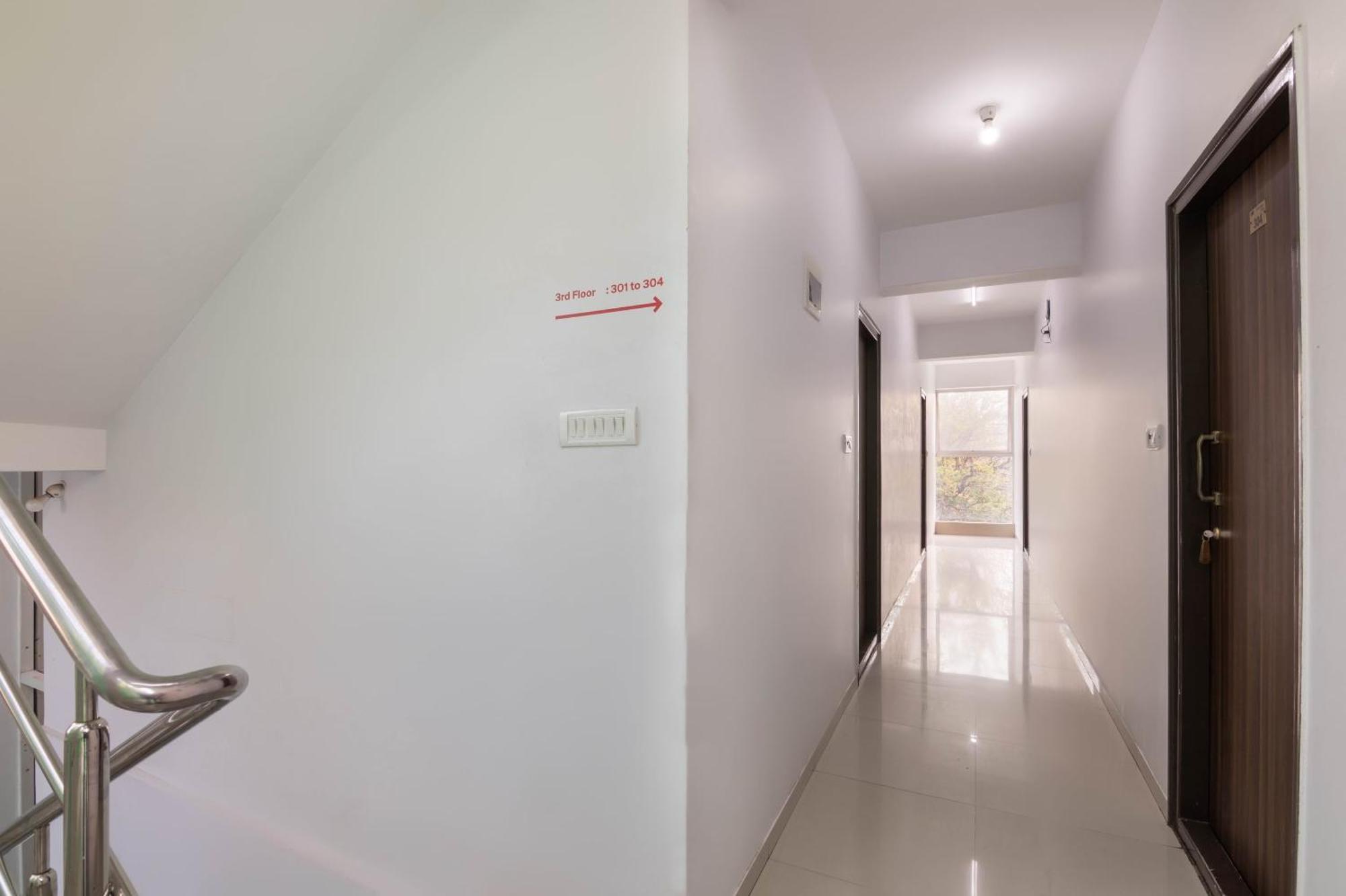 העיר בנגלור Hotel O Royal Inn מראה חיצוני תמונה