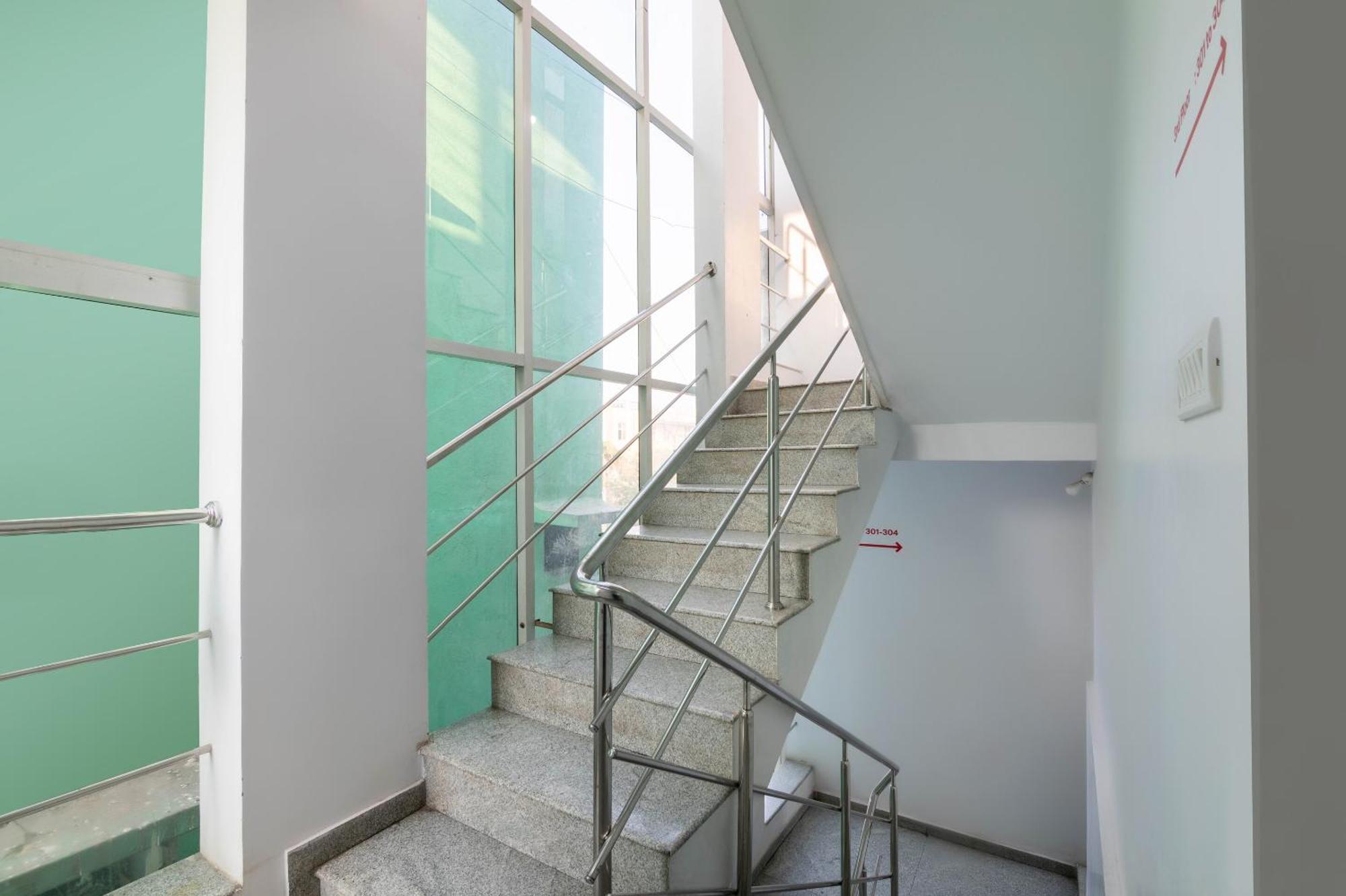 העיר בנגלור Hotel O Royal Inn מראה חיצוני תמונה